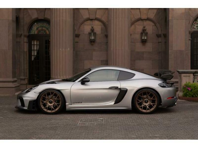 718 CAYMAN