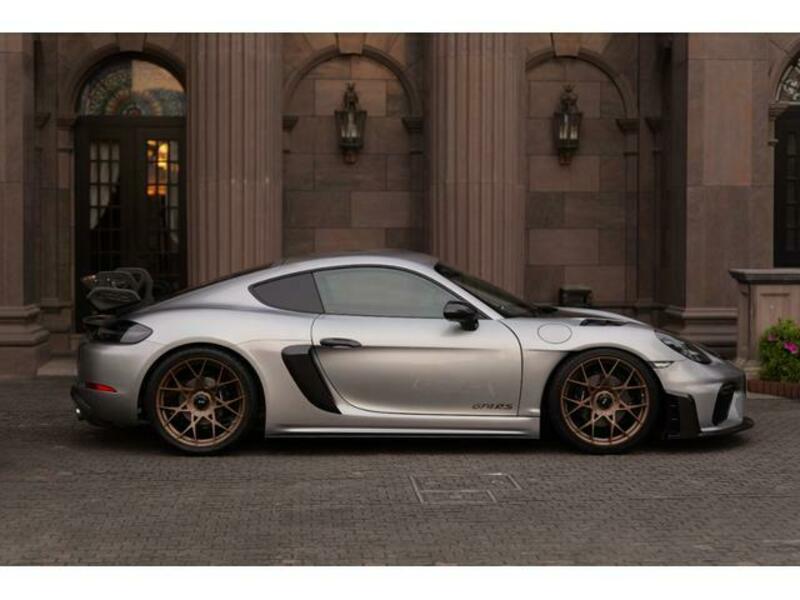 718 CAYMAN