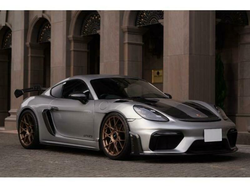 PORSCHE 718 CAYMAN