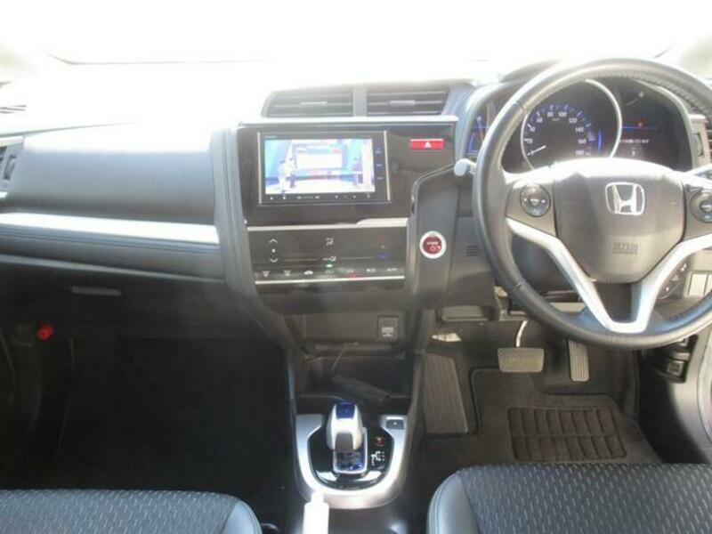 FIT HYBRID