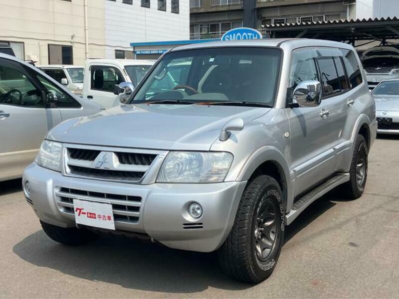 MITSUBISHI PAJERO