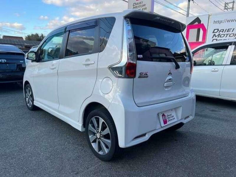 EK CUSTOM