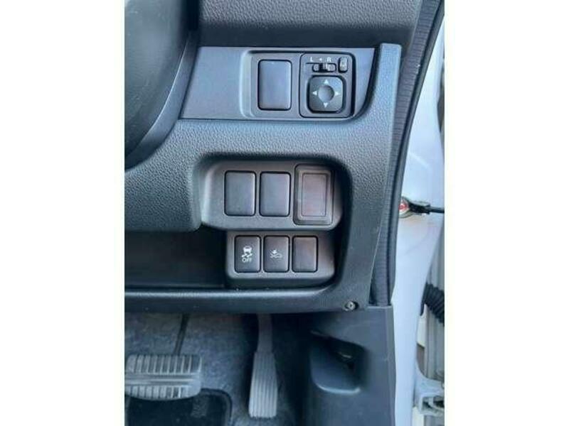 EK CUSTOM