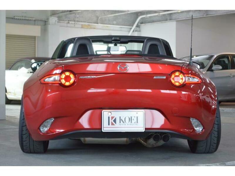 ROADSTER