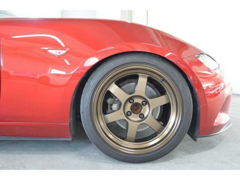 ROADSTER