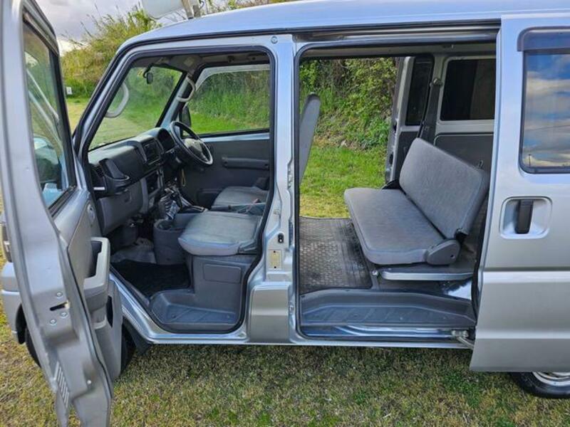 CLIPPER VAN