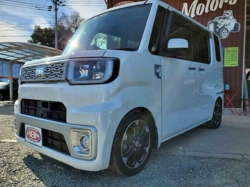 DAIHATSU WAKE