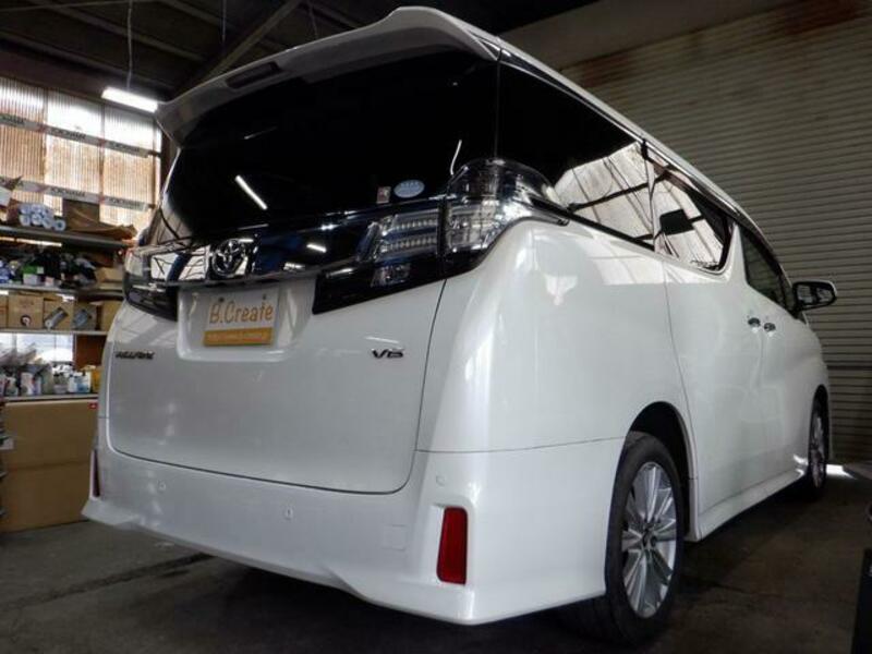 VELLFIRE