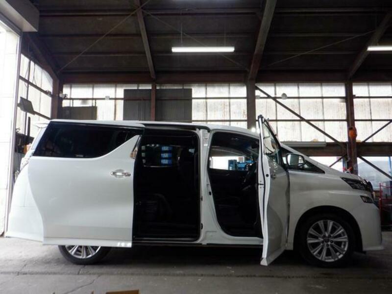 VELLFIRE