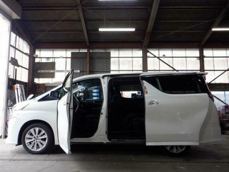 VELLFIRE