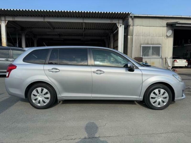 COROLLA FIELDER