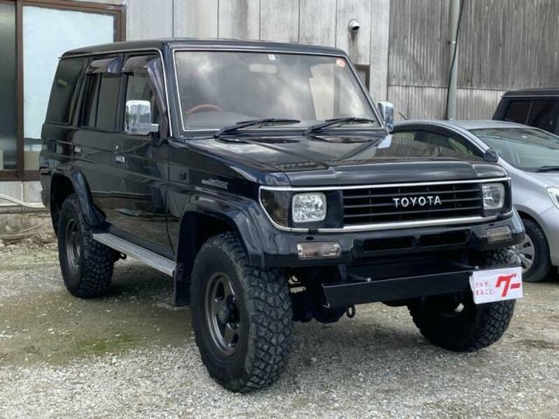 TOYOTA LAND CRUISER PRADO