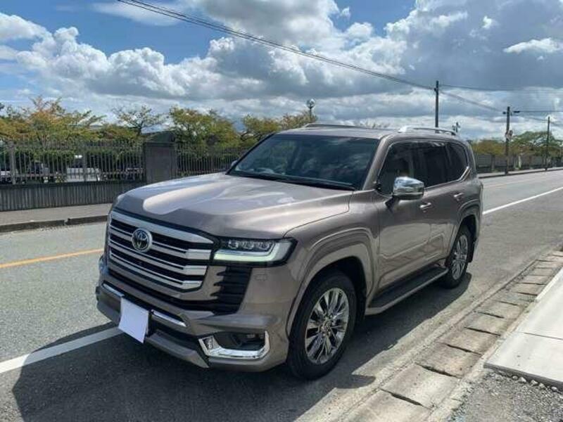LAND CRUISER