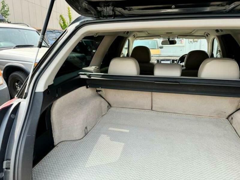 LEGACY OUTBACK