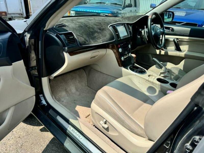 LEGACY OUTBACK