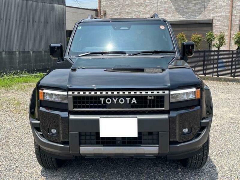LAND CRUISER 250