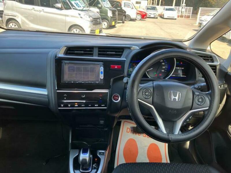 FIT HYBRID