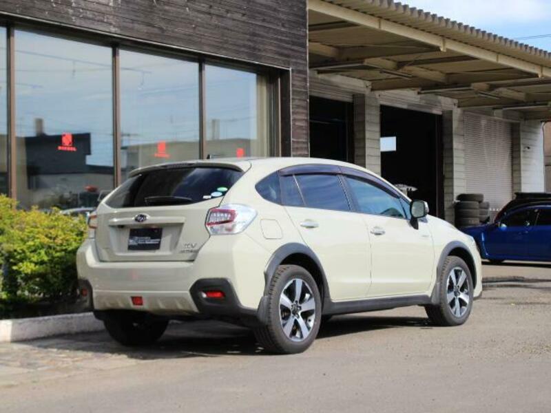 XV HYBRID