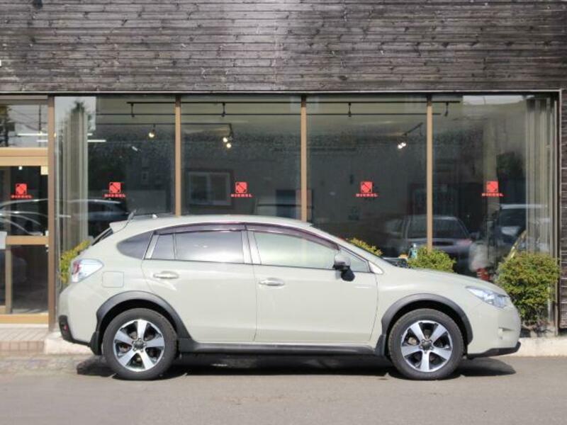 XV HYBRID