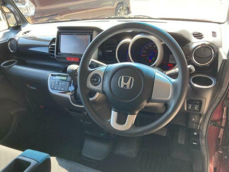 N BOX CUSTOM