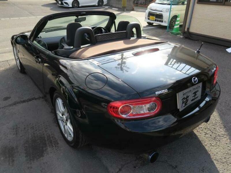 ROADSTER