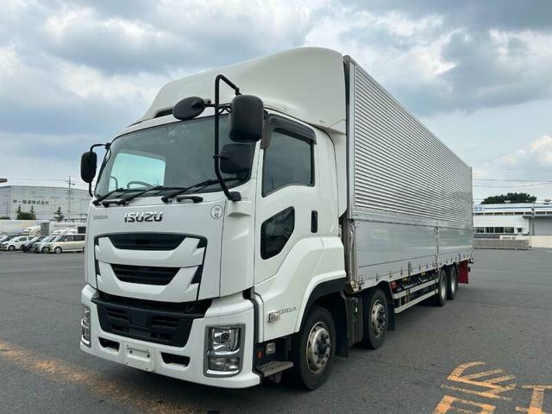 ISUZU GIGA