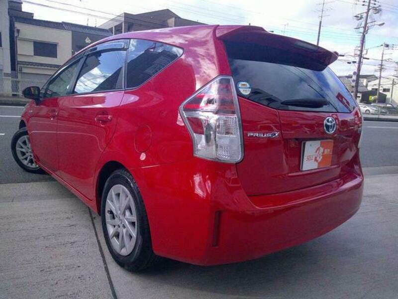 PRIUS ALPHA