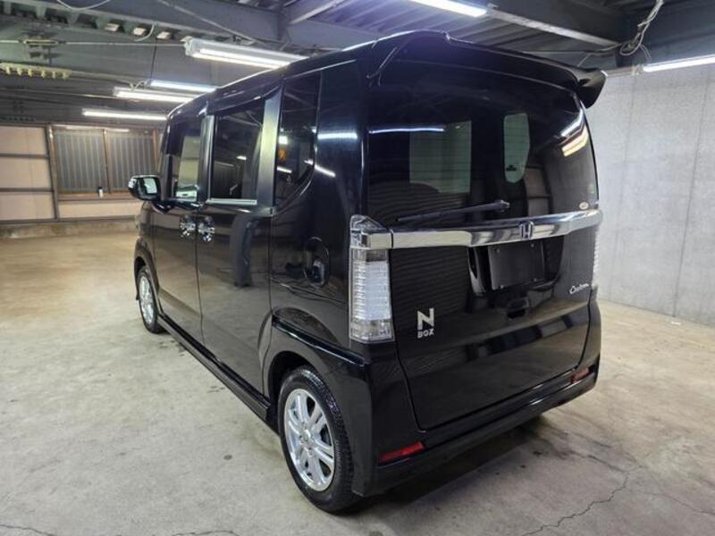 N BOX CUSTOM