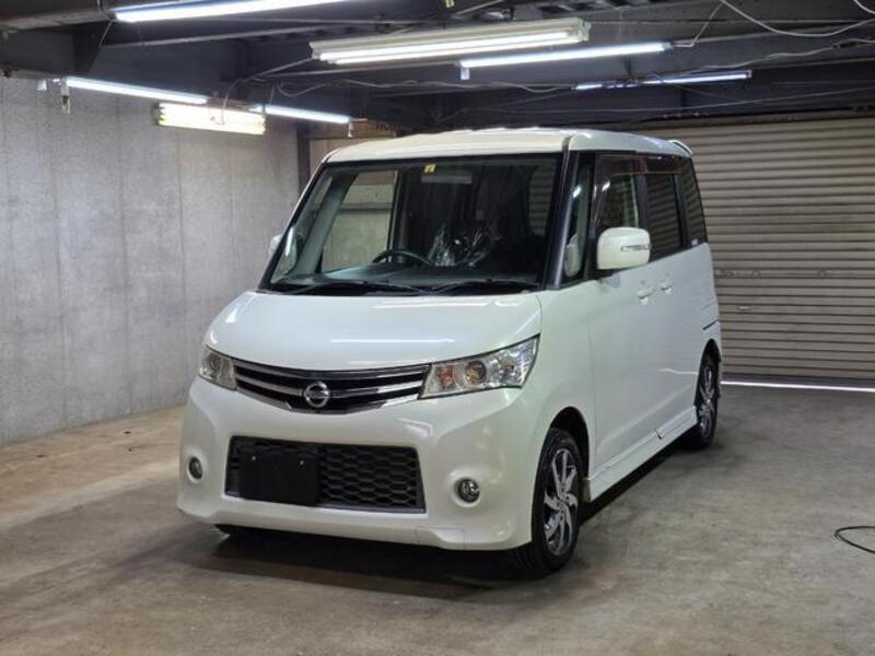 NISSAN ROOX