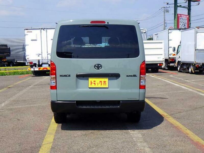 HIACE VAN