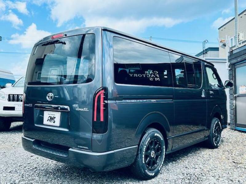HIACE VAN