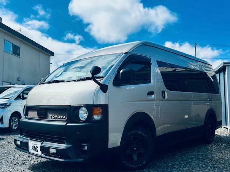 TOYOTA HIACE WAGON