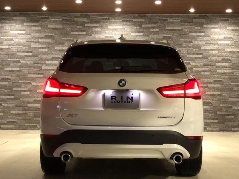 X1