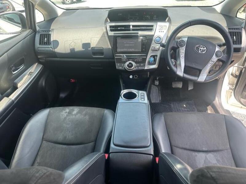 PRIUS ALPHA