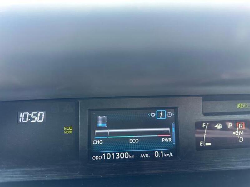 PRIUS ALPHA
