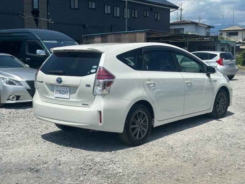 PRIUS ALPHA