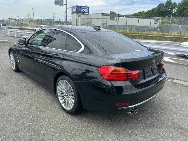 4 SERIES