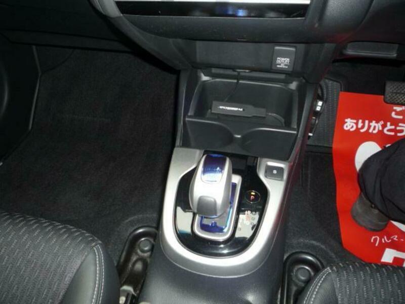 FIT HYBRID
