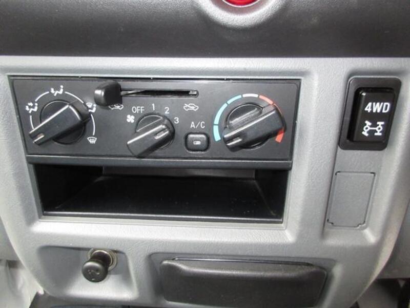 MINICAB TRUCK