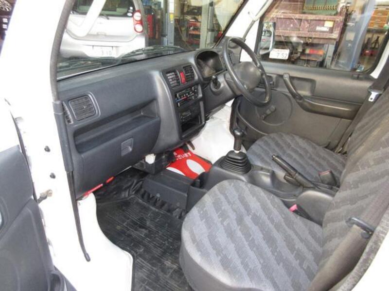 CARRY TRUCK