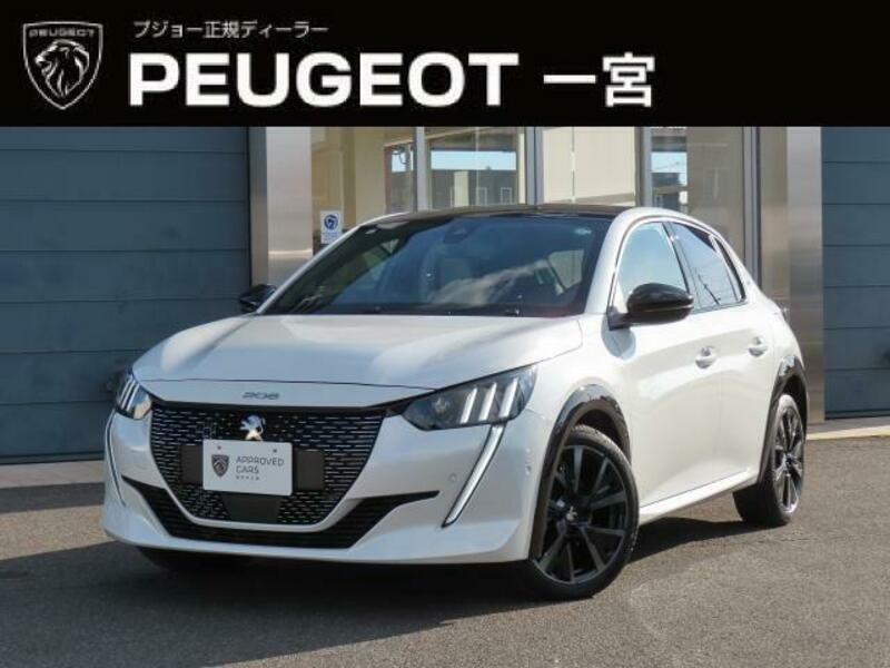 PEUGEOT 208