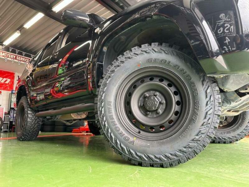 HILUX SURF