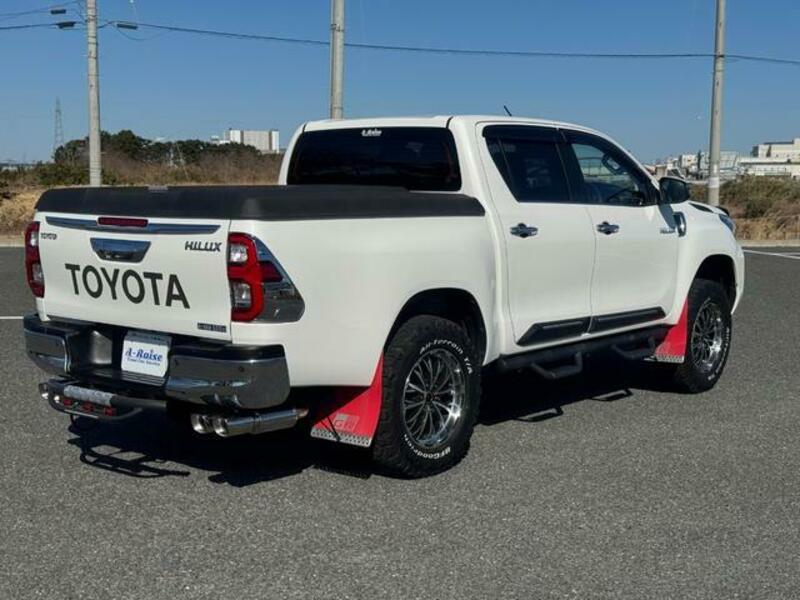 HILUX