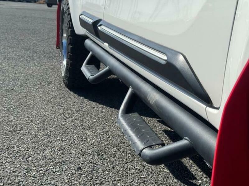 HILUX