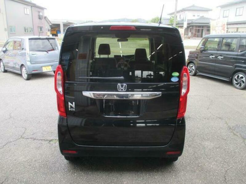 N BOX