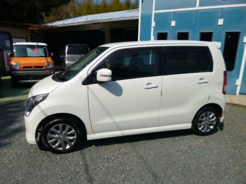 WAGON R