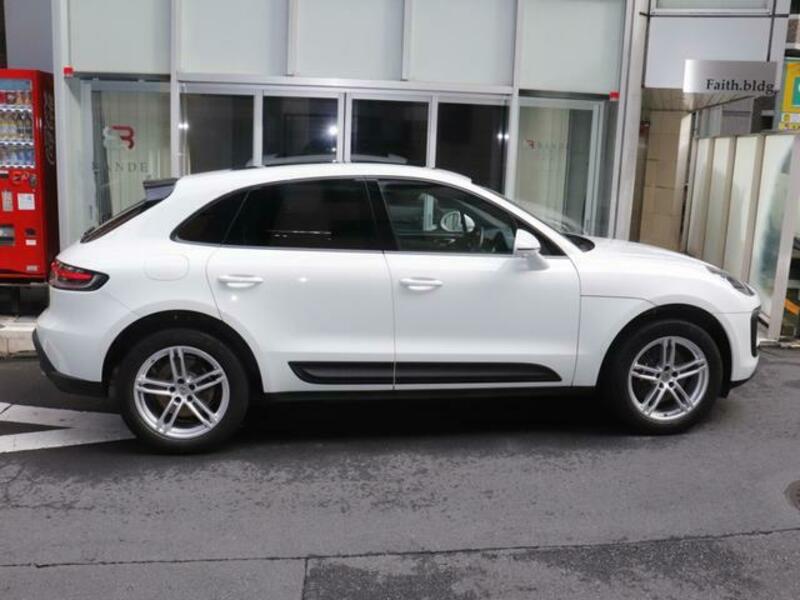 MACAN