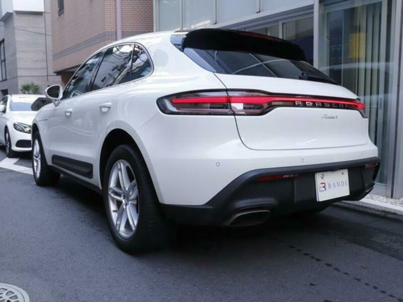 MACAN