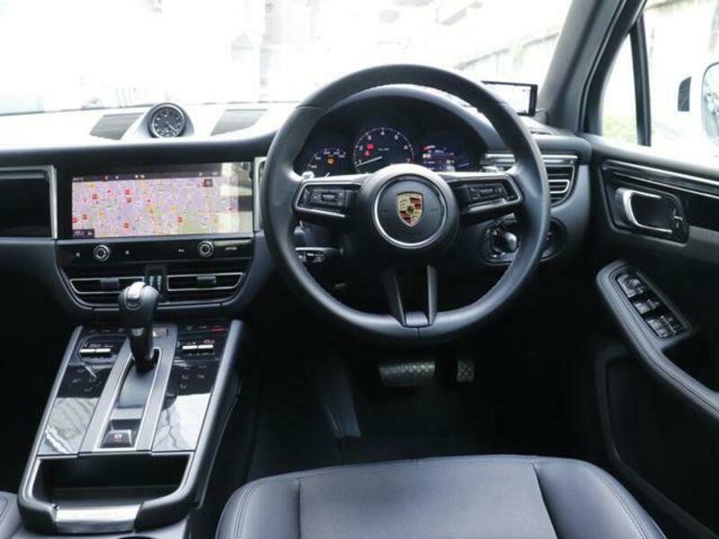 MACAN