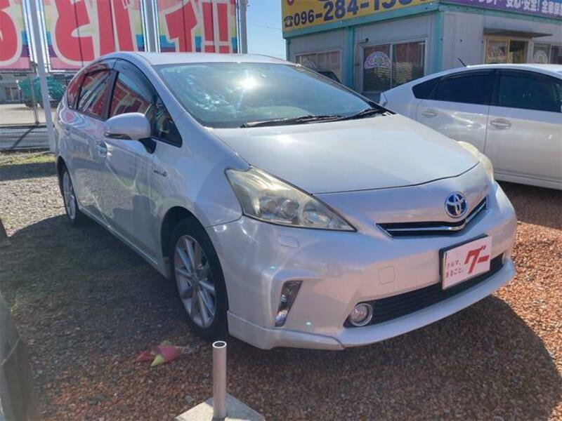 PRIUS ALPHA